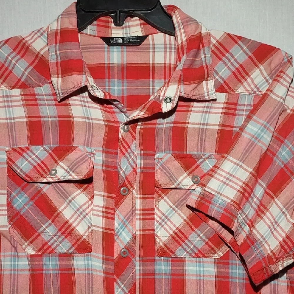 The North Face Snap Button Plaid Short Sleeve Mens Shirt Size Medium‎
